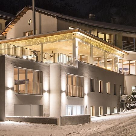 Laagers Hotel Garni Samedan Buitenkant foto
