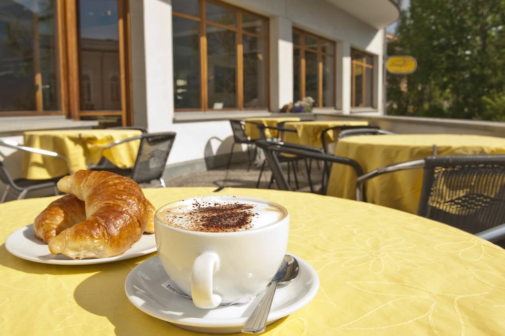 Laagers Hotel Garni Samedan Buitenkant foto